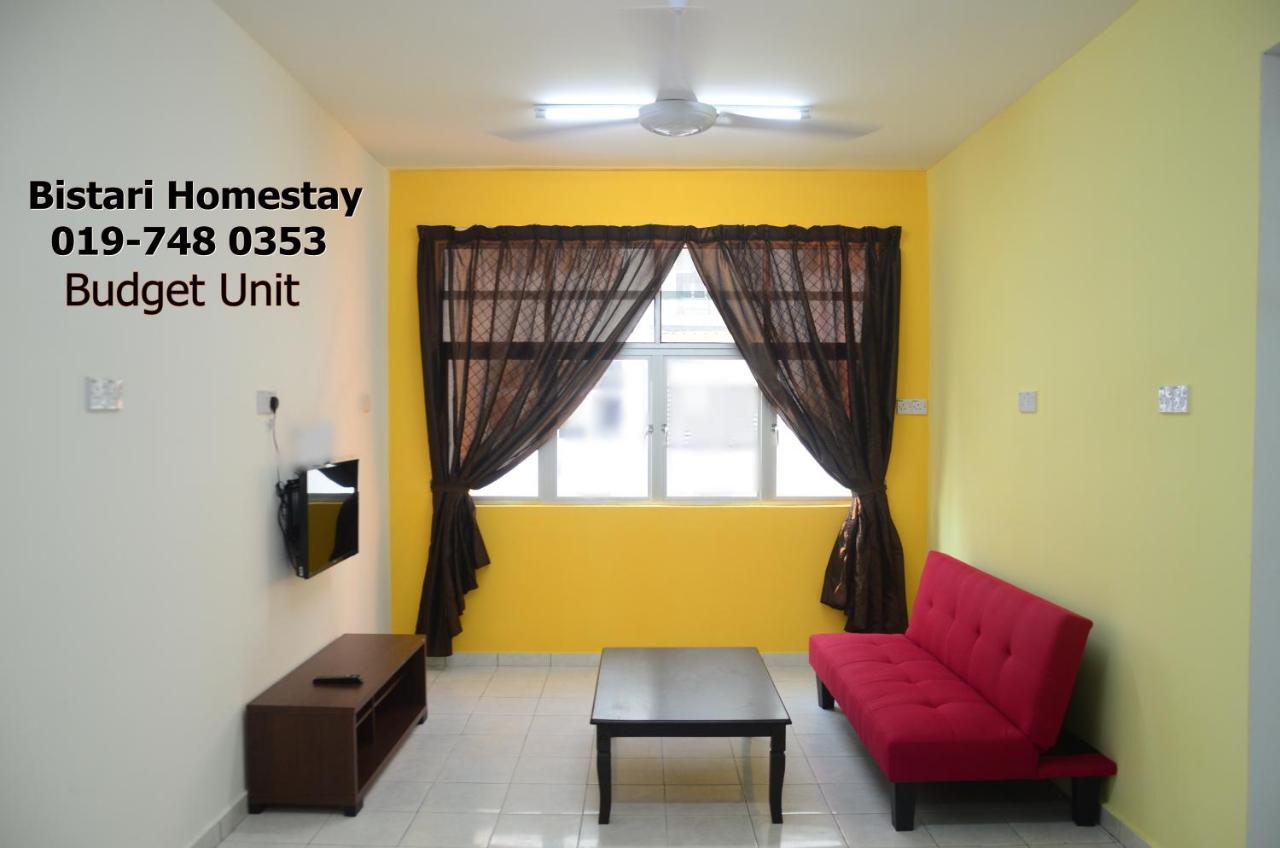 Bistari Homestay Parit Raja Uthm Exterior foto